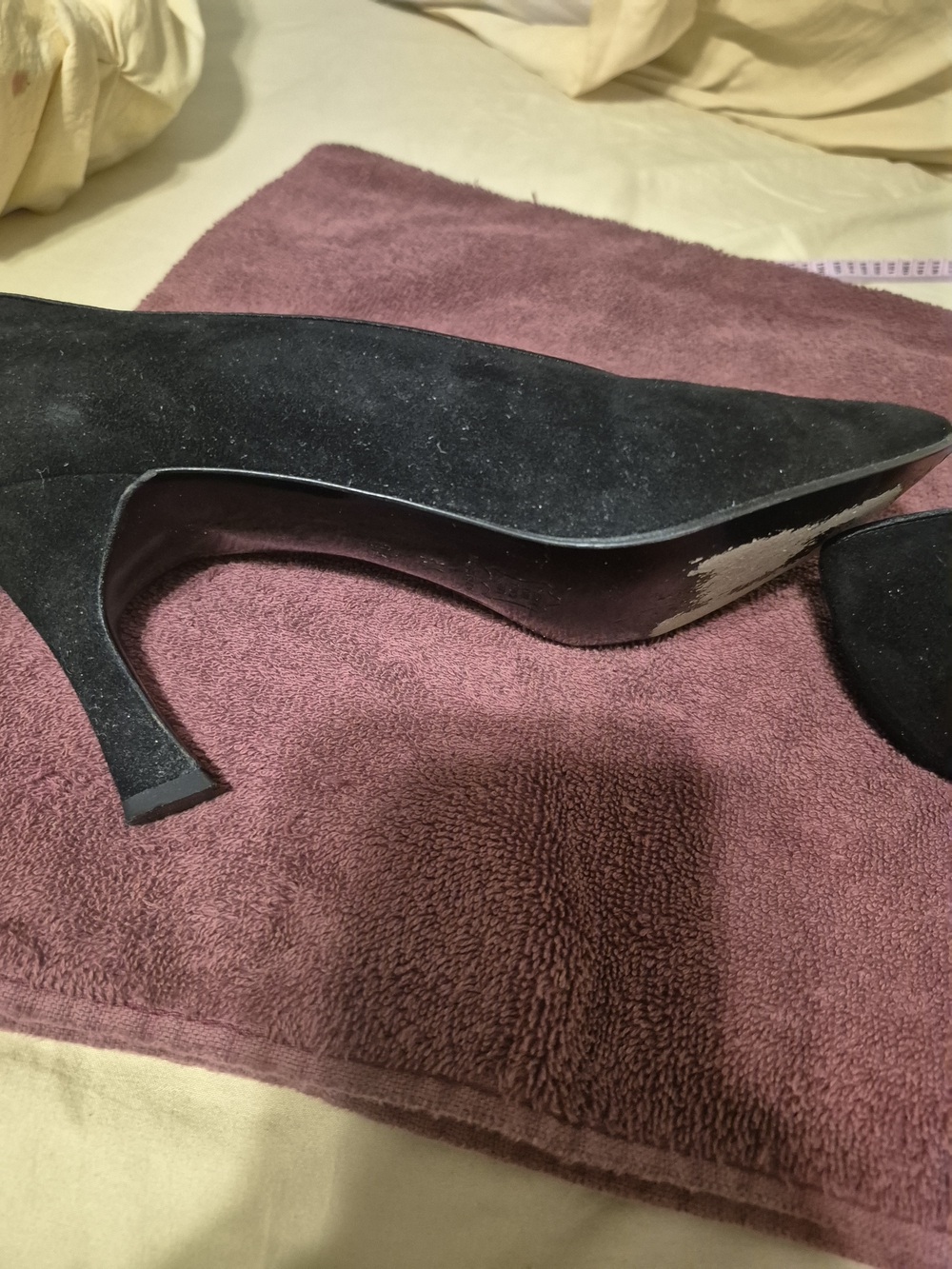 Vintage Yves Saint Laurent Black Suede Pointed-Toe Pumps - Picture 11 of 13